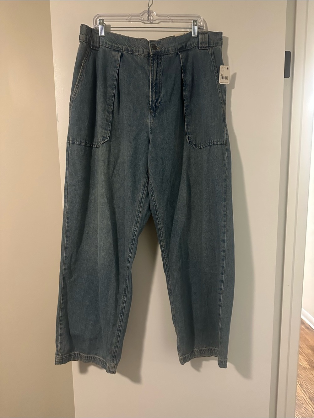 NWT Size XL We The Free Wide-Leg Jeans in Washed Blue